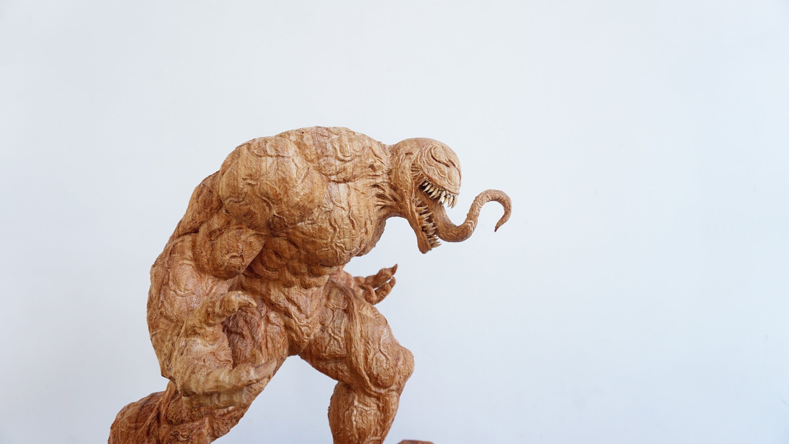Venom Figure Wood Carving [ Limited ] - Woodart Vietnam 