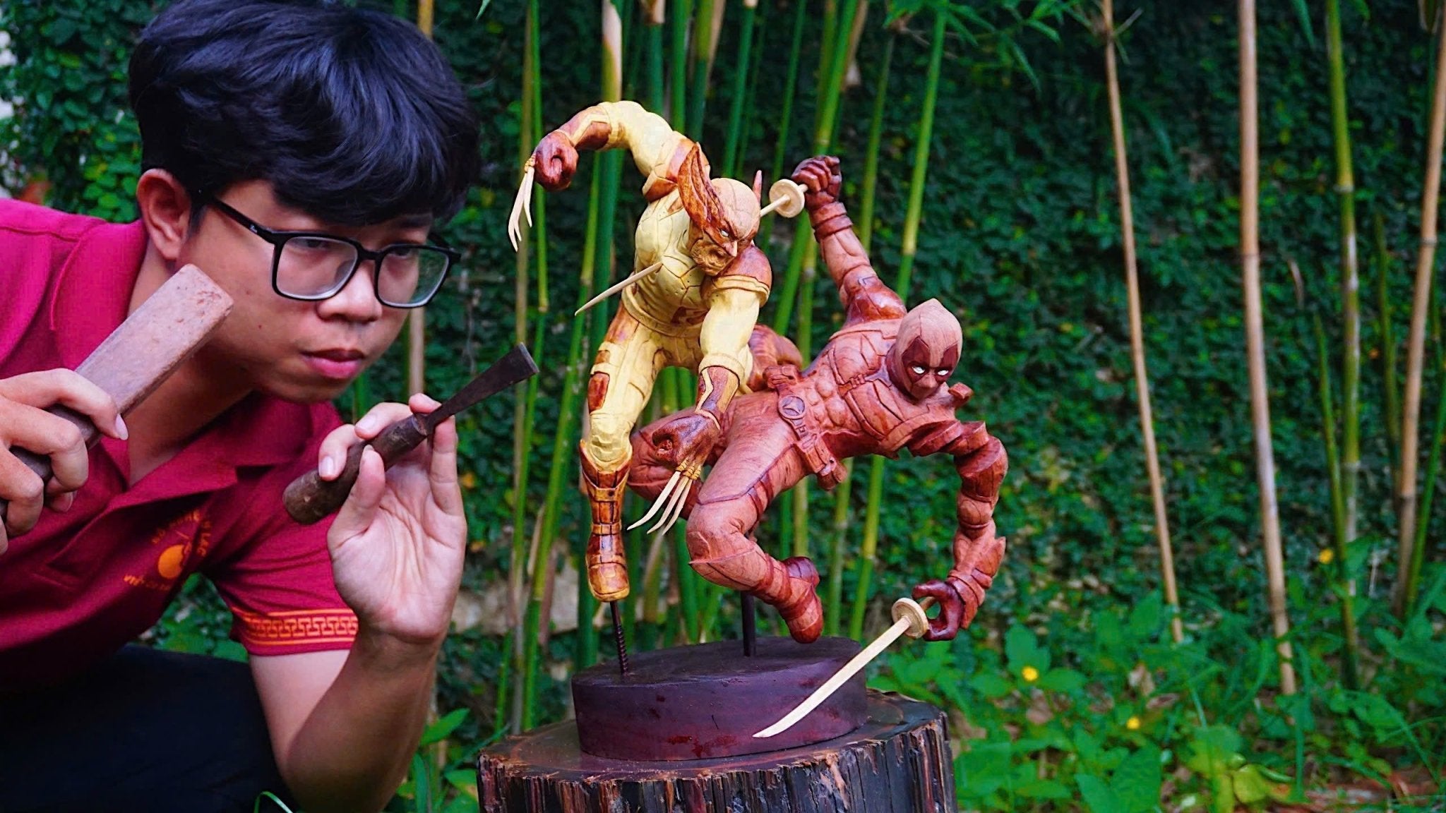 Deadpool vs Wolverine - Figure Wood Carving - Woodart Vietnam