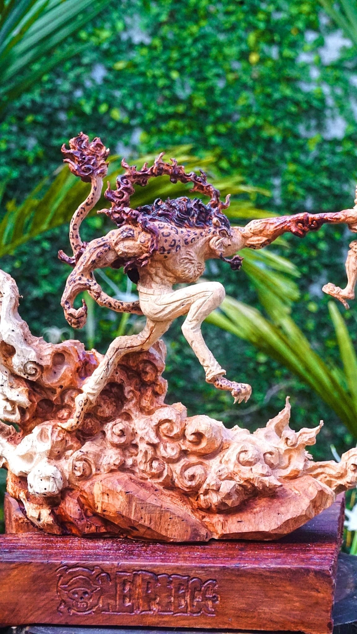 Luffy Gear 5 vs Awakened Lucci Wood Carving - One Piece Art - Woodart Vietnam