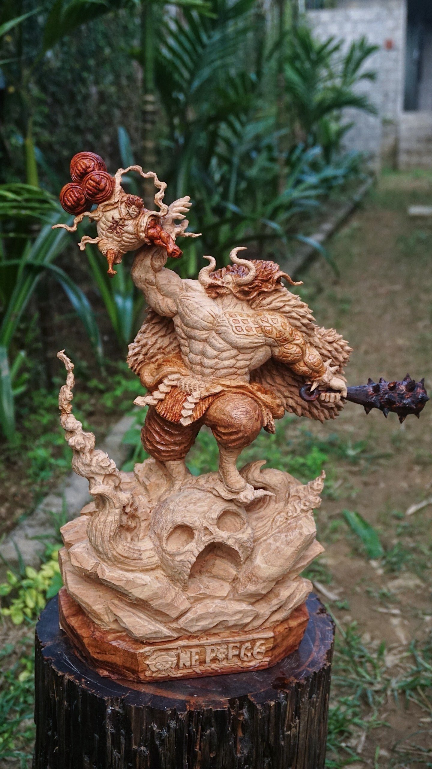 Luffy-vs-kaido-figure-wood-carving-one-piece-statue-art-vietnam