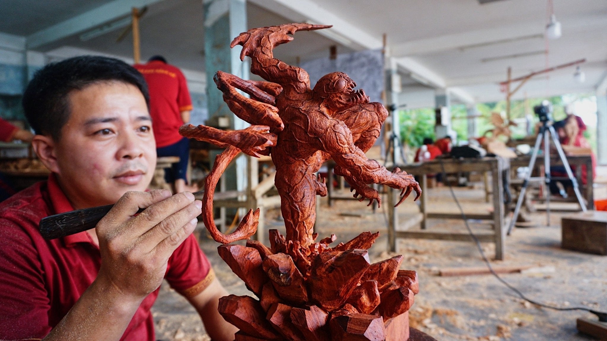 Carnage Figure Wood Carving [ Limited ] - Woodart Vietnam