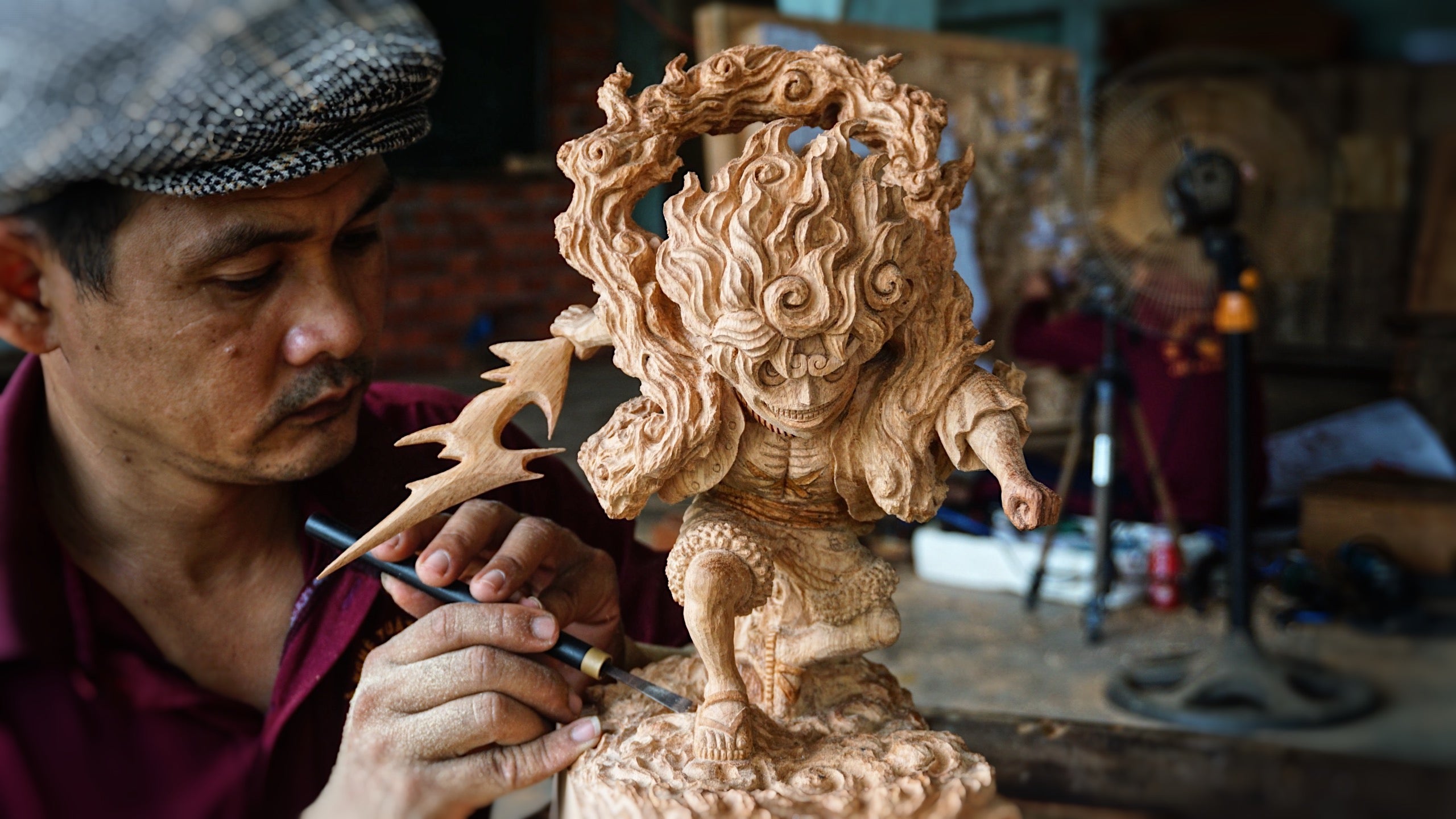 Luffy Gear 5 - Figure Wood Carving - Woodart Vietnam 