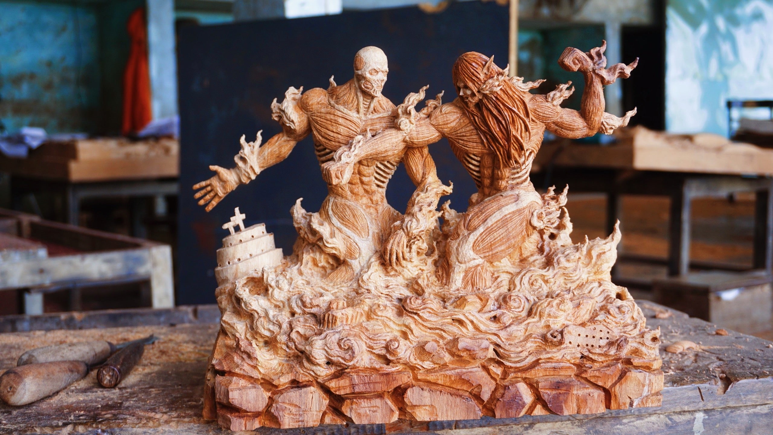 Eren vs Armin colossal Titan figure Wood Carving - Woodart Vietnam 