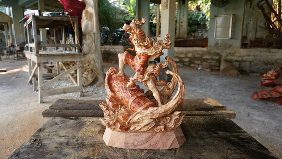 Luffy Figure Wood Carving - Wooden statue - Woodart Vietnam
