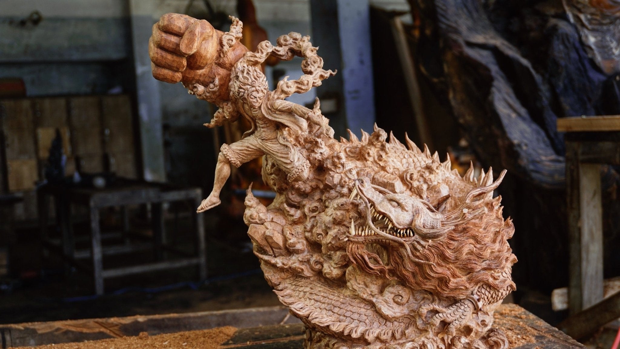 Luffy Gear 5 vs Kaido Figure Wood Carving - Woodart Vietnam