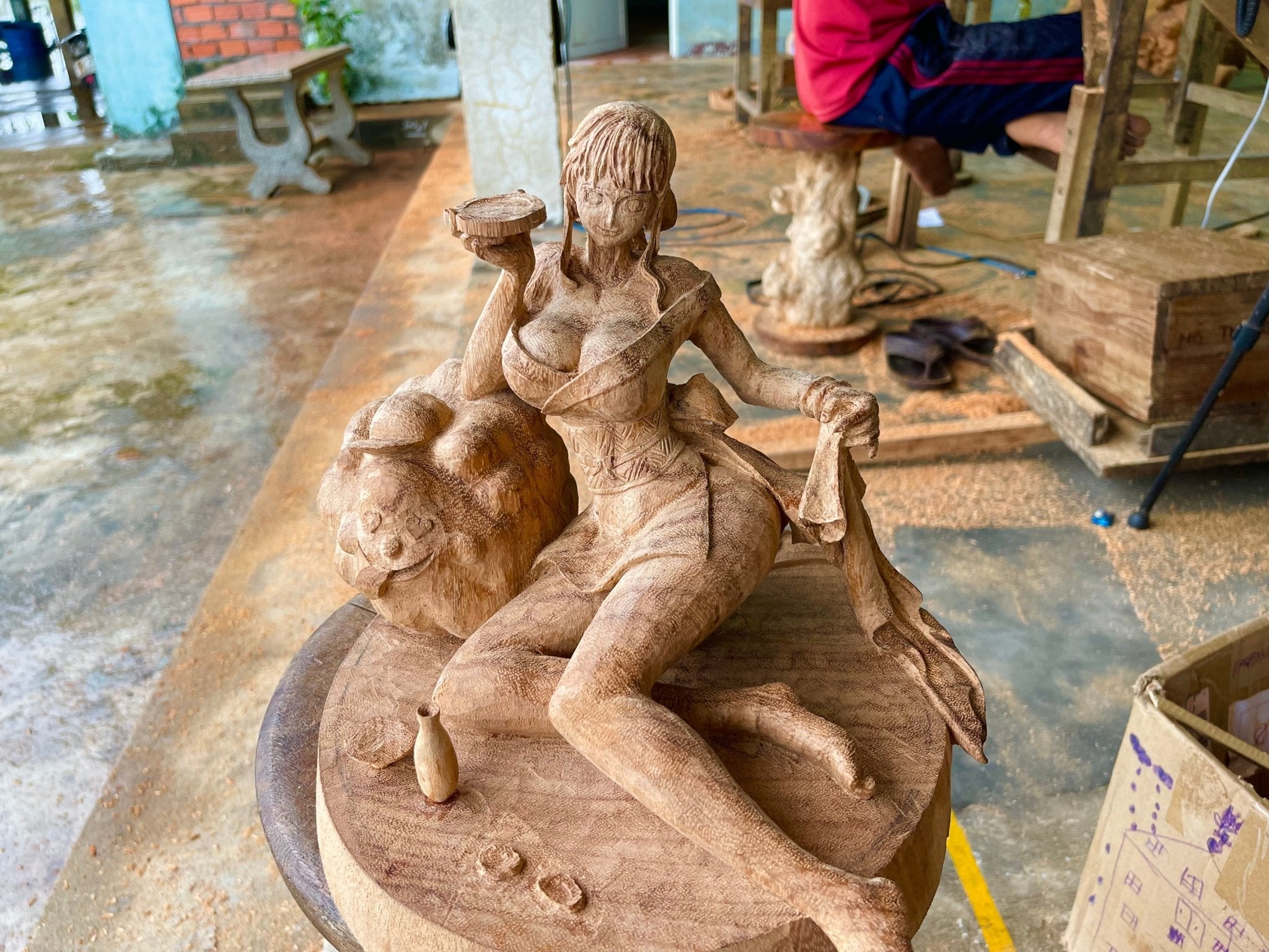 Nami - One Piece Figure Wood Carving - Woodart Vietnam