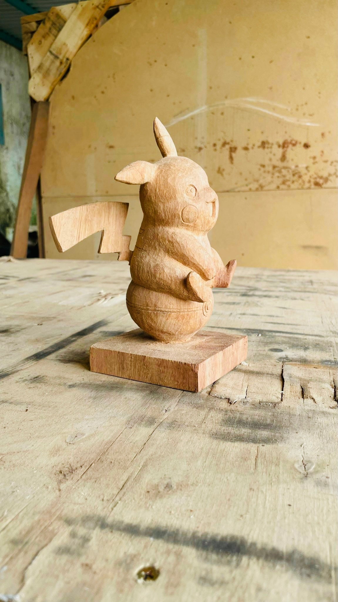 Pikachu - Pokémon ball - Woodart Vietnam