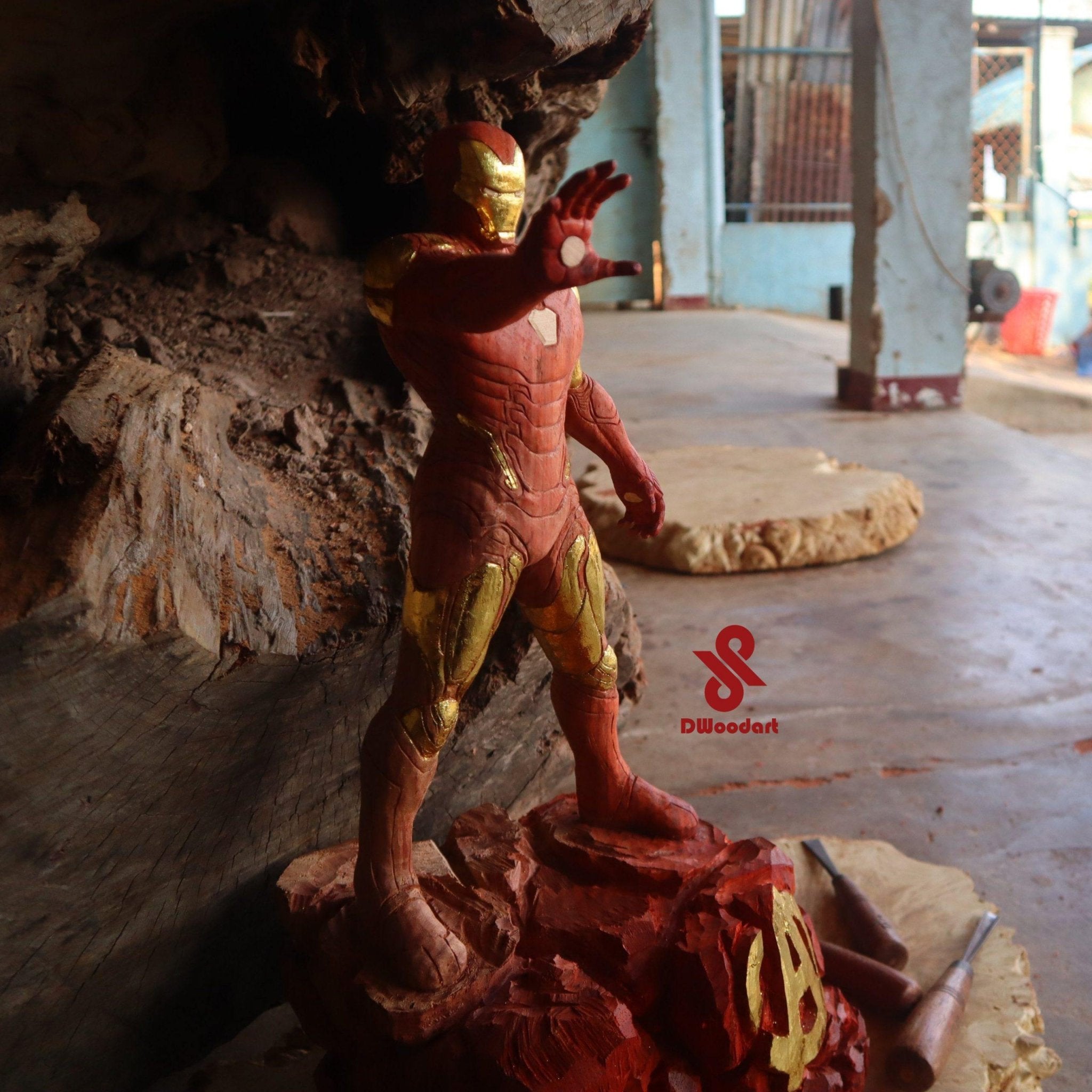 Wood Figurine - Iron Man Mark 85 Figure Wood Carving - Woodart Vietnam